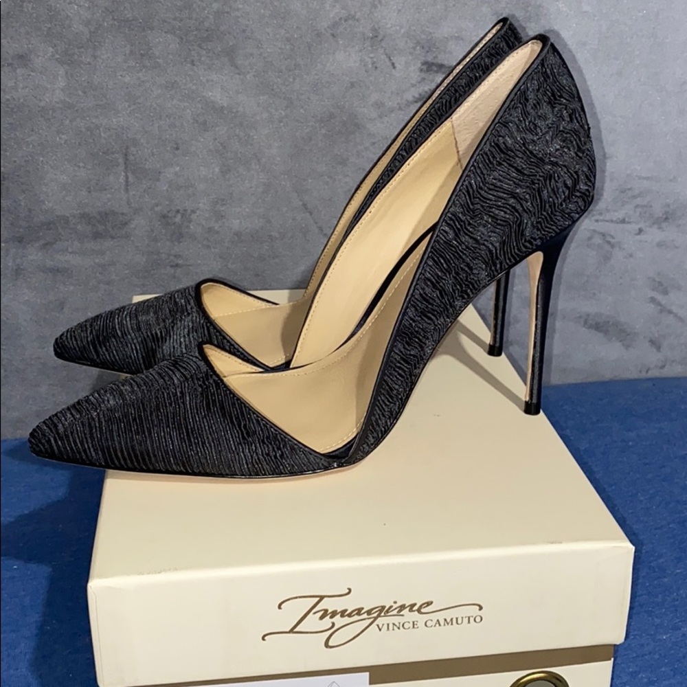 Vince Camuto Ossie Heel - Picture 3 of 7